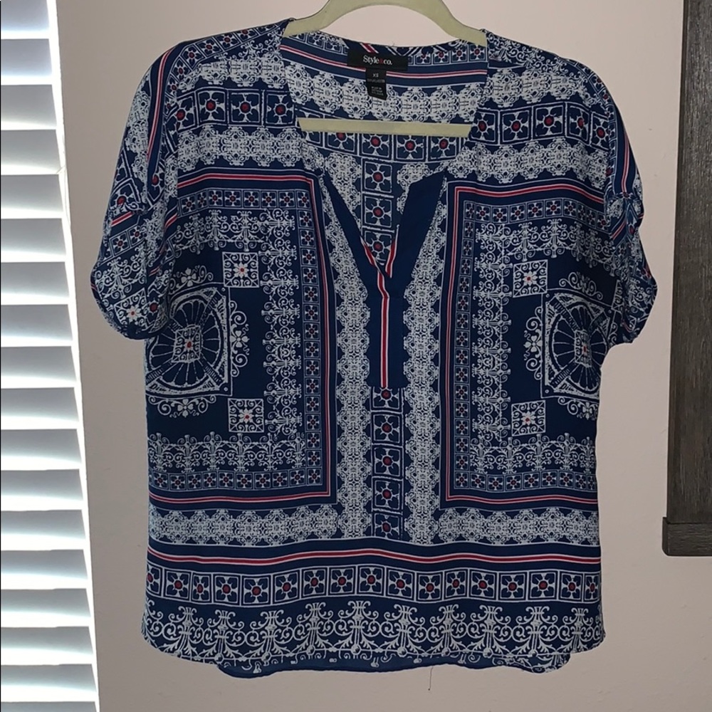 Style & Co. XS Lightweight Blouse Navy White